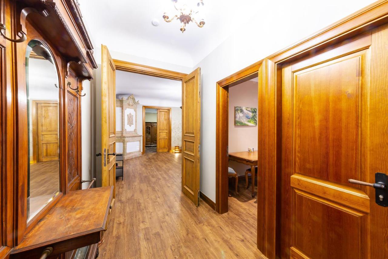 Ancient Storie'S Ap 65Sqm Renovated Free Parking Apartment Riga Exterior photo